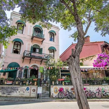 Bueyuekada Anastasia Meziki History Mansion Адалар Екстериор снимка