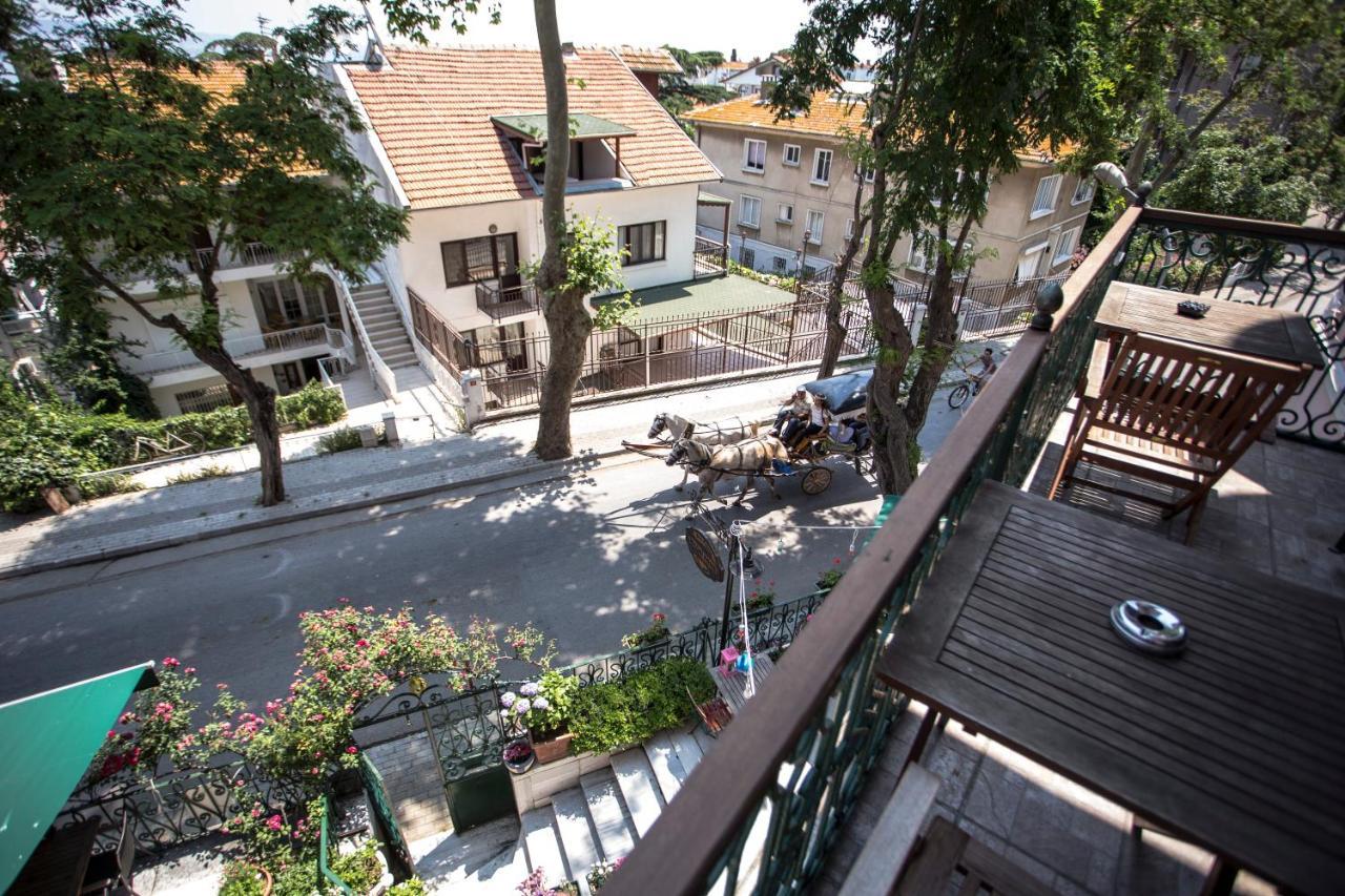 Bueyuekada Anastasia Meziki History Mansion Адалар Екстериор снимка